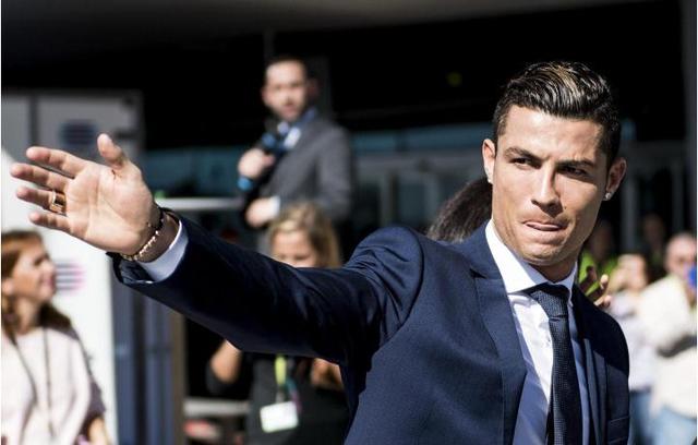 阿莱格里：普利希奇能上但福法纳不行；好奇亚沙里的运动能力（阿莱格里：普利希奇可出战，福法纳将缺阵；他也好奇亚沙里的运动能力）