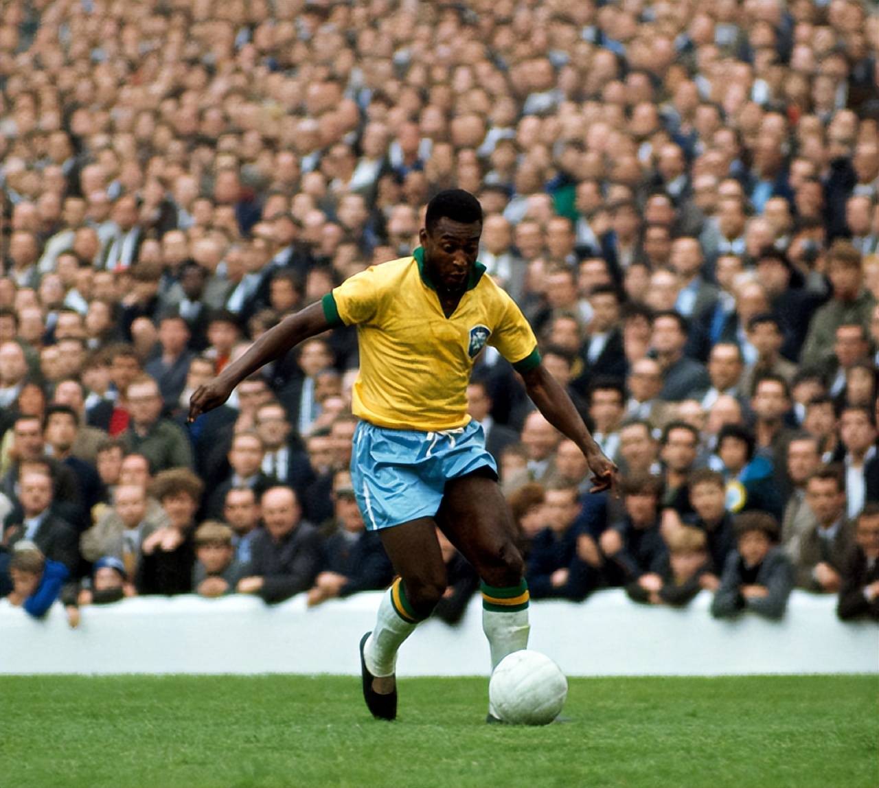 数据不说谎，中国足球离春天近了！今年U21球员出场时间较去年猛增243%（数字为证：中国足球回暖在即，U21球员出场时间同比飙升243%）