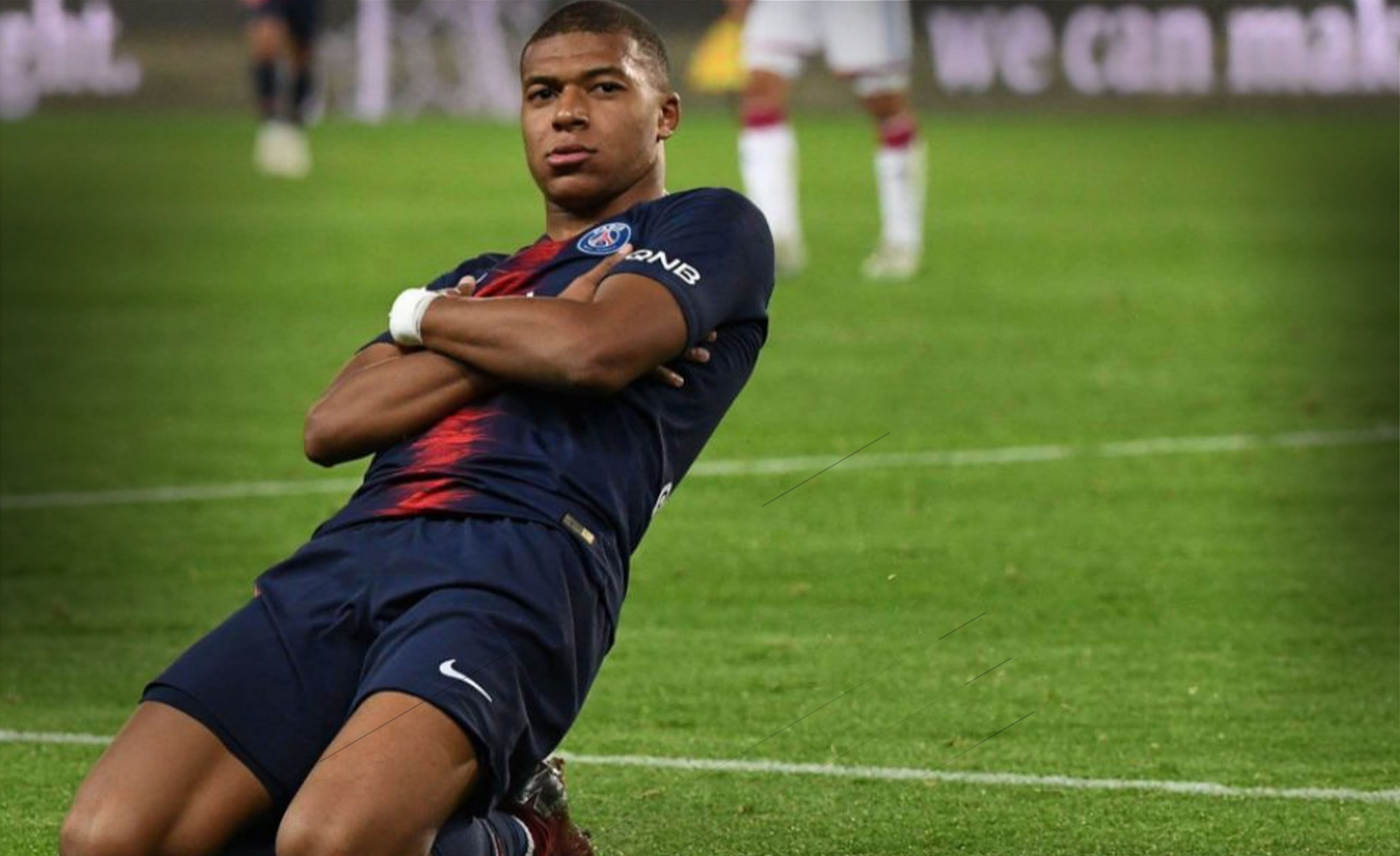 凯恩谈阿森纳：和巴黎是不同的球队，在防守上更强一些（凯恩：阿森纳与巴黎风格迥异，防线更扎实）