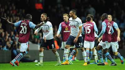 足球世界杯亚洲区预选赛关键比赛回顾（世预赛亚洲区焦点战复盘）