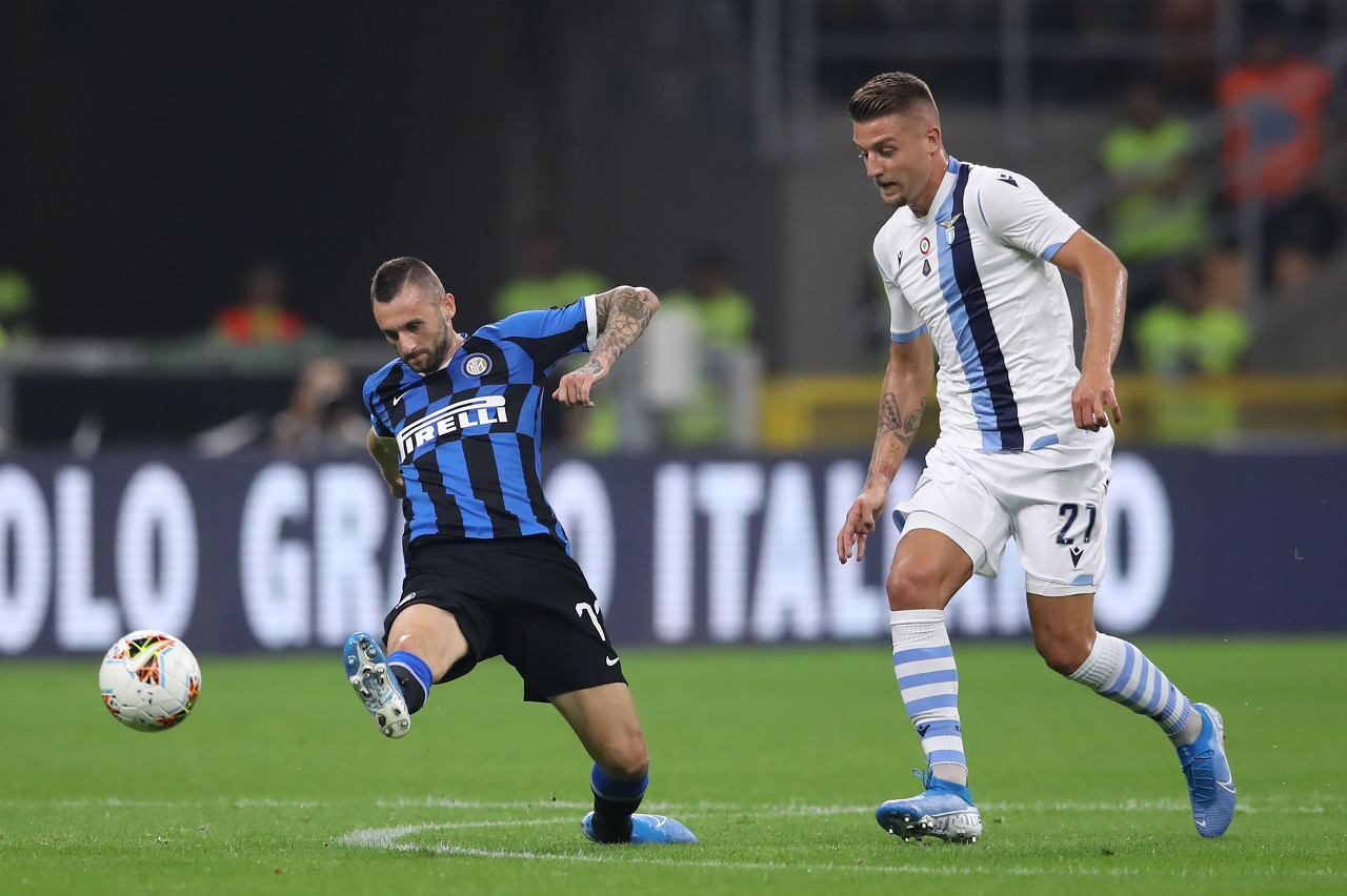 西班牙12岁球员8-0击败女足对手后让她们“去洗碗”，被视作性别歧视（西班牙12岁小将8-0大胜女足后喊“去洗碗”，言论引发性别歧视争议）