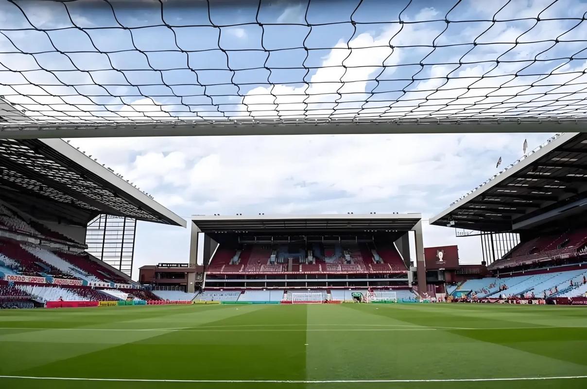 皮奥：助攻劳塔罗？无论进球还是助攻，球队都应该放在第一位（皮奥：给劳塔罗助攻也行，但无论进球还是助攻，球队利益永远优先）