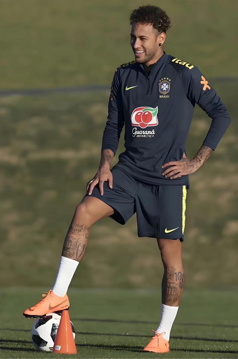 门将多次神扑 成为最大功臣（门将神扑连连 成为制胜关键）